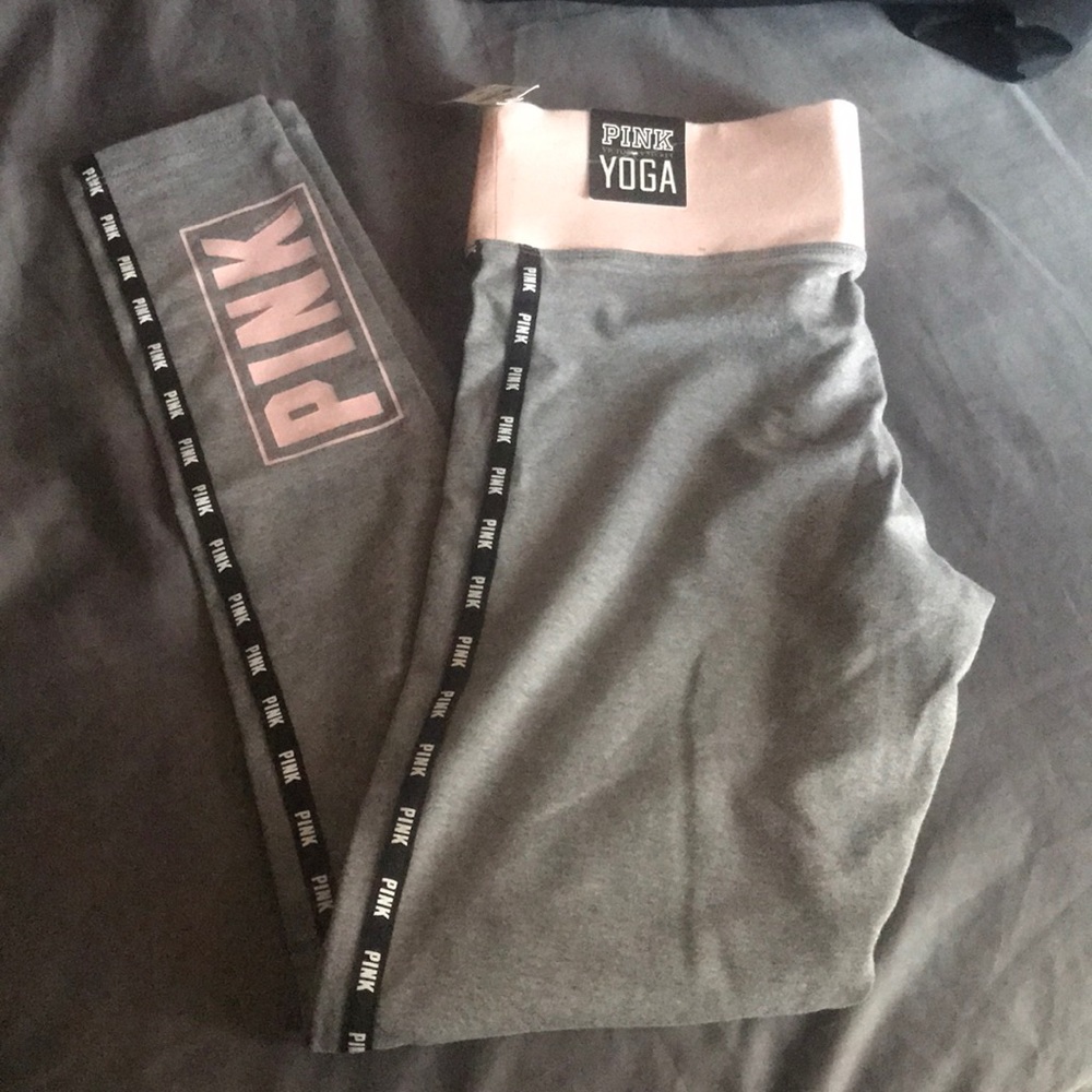 Sold❤️Victoria’s Secret pink yoga leggings
